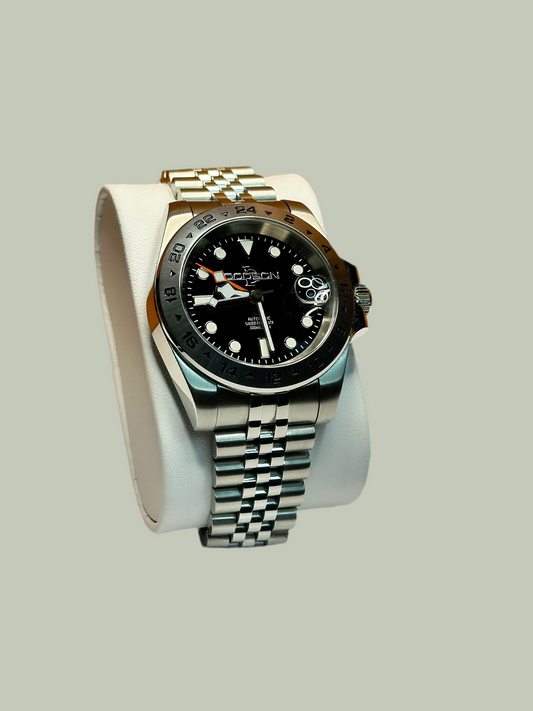 Black dial , GMT watch NH34 on jubilee bracelet