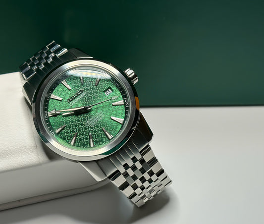 40mm Textured Emerald Dial SeikoMod Automatic Watch