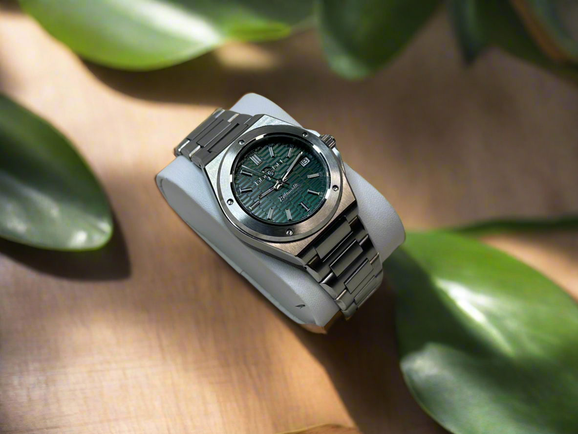 Integrated bracelet Green Dial Ingenieur inspired automatic watch