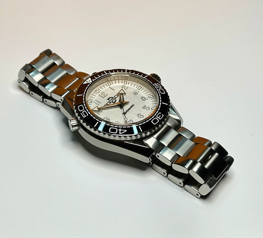 43.5mm Planet Ocean Automatic Homage Watch - black bezel white dial automatic watch