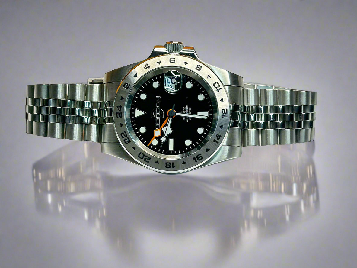 Black dial , GMT watch NH34 on jubilee bracelet