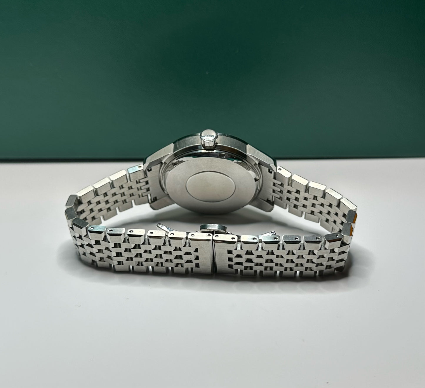 40mm Textured Emerald Dial SeikoMod Automatic Watch