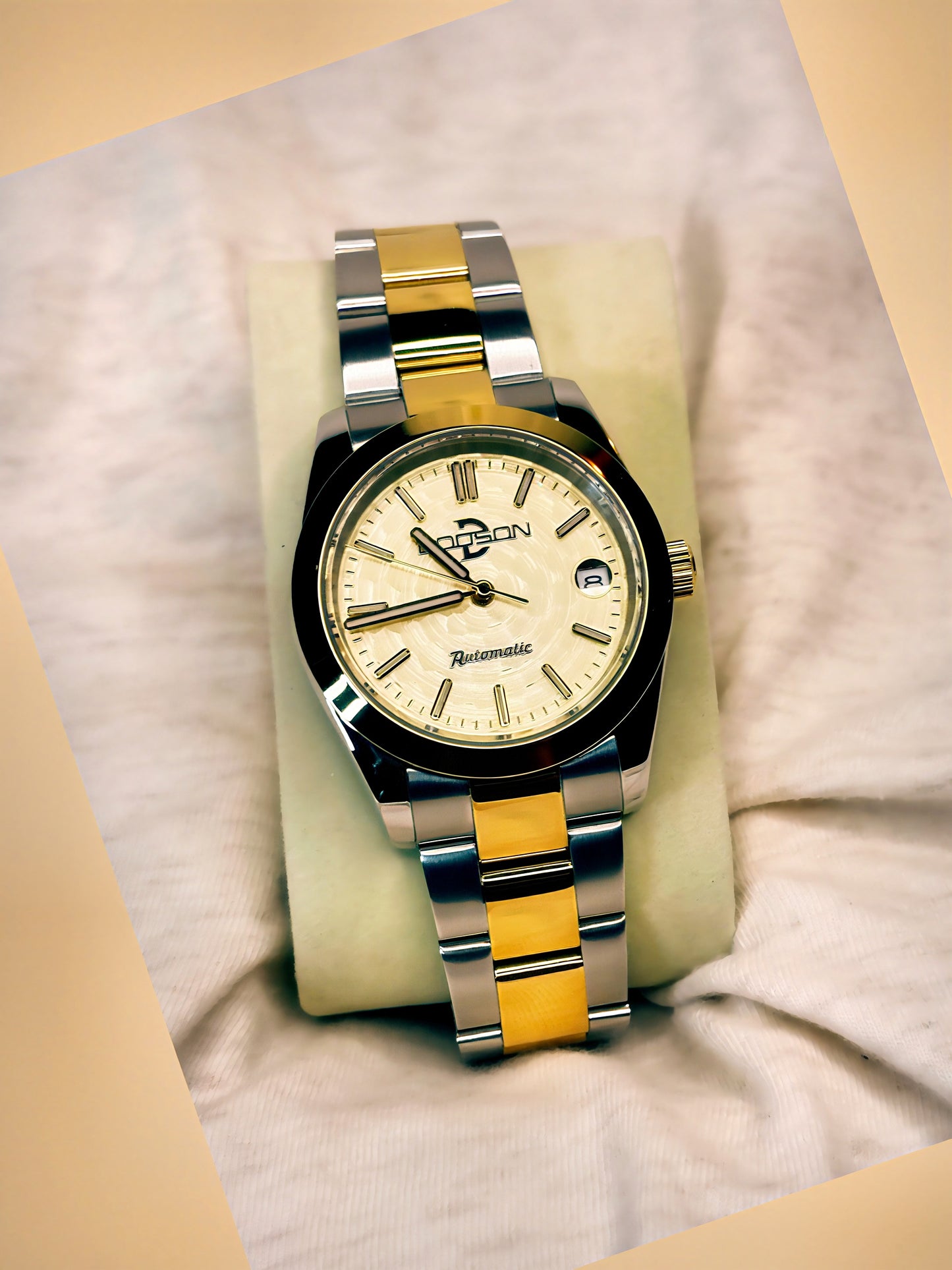 36mm two-tone automatic NH35 date just, gold textured dial
