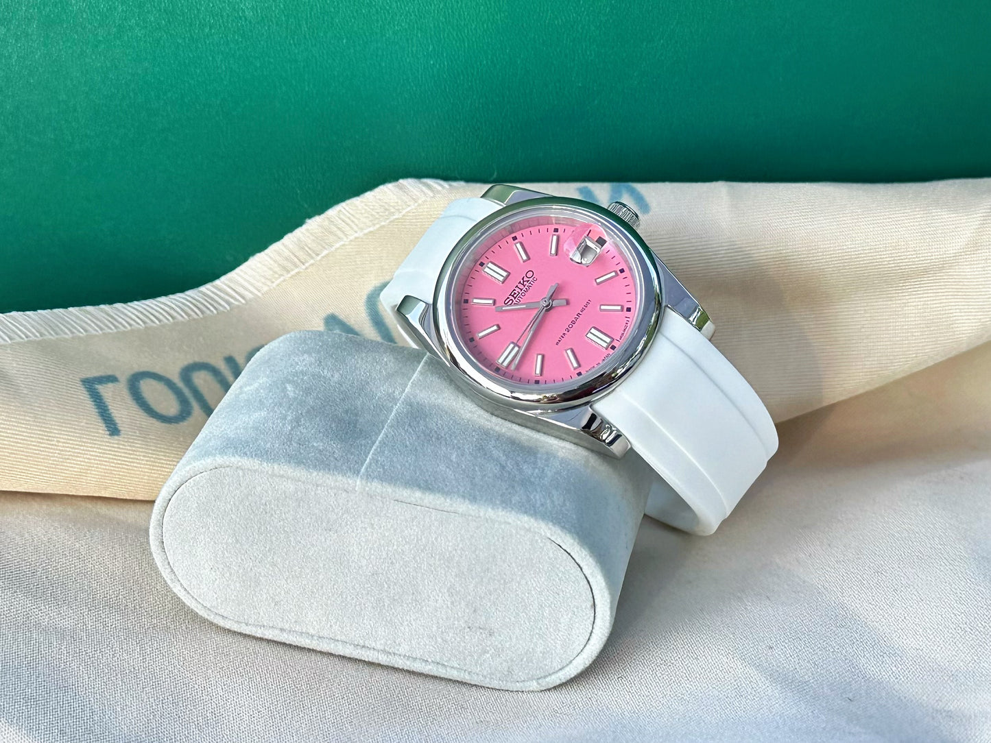 36mm Pink Datejust Smooth Bezel Automatic Watch on White silicone strap