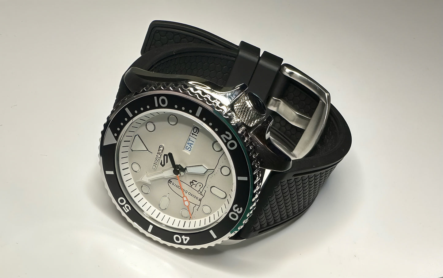 Snoopy Automatic Sports homage watch