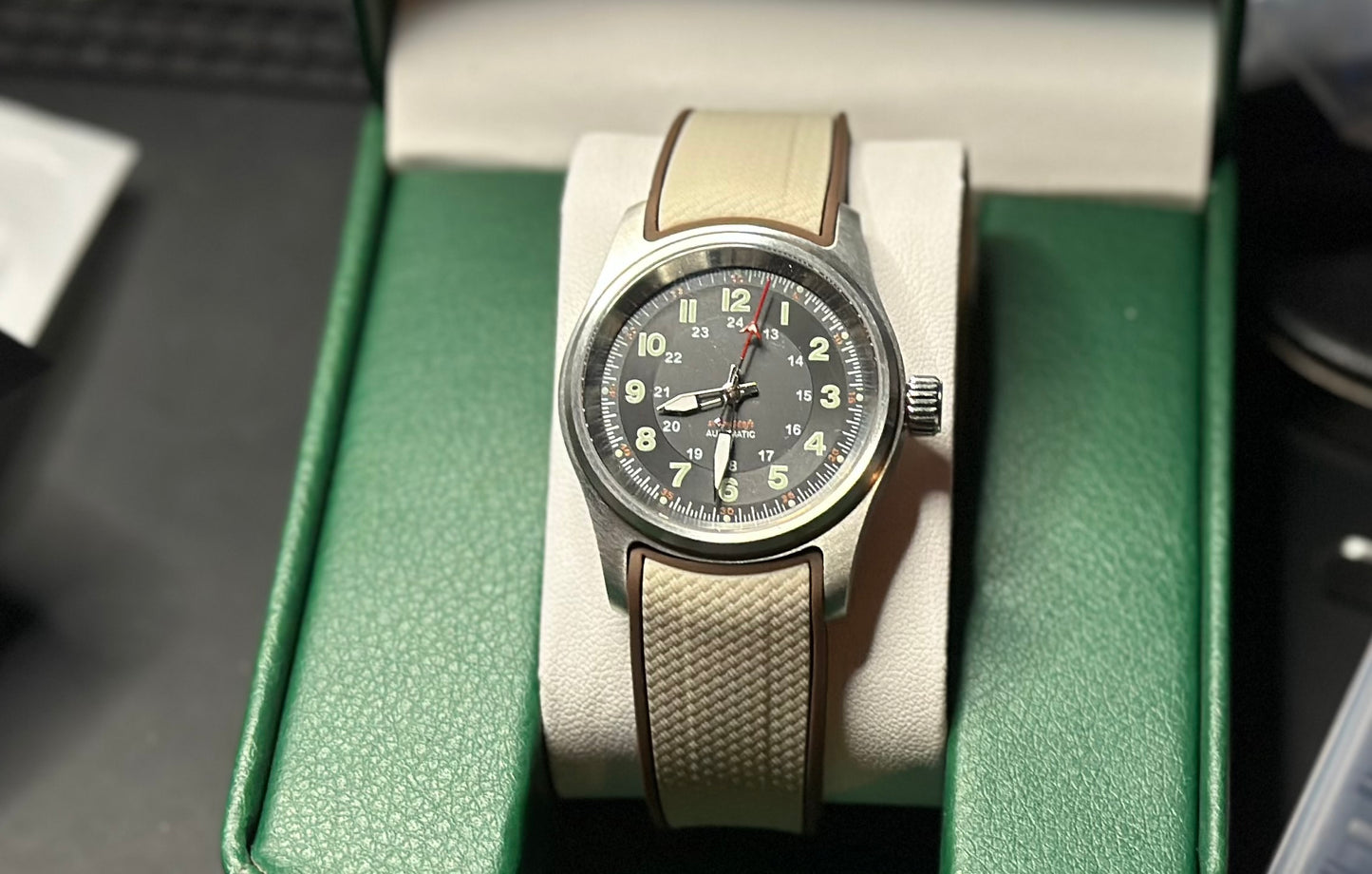 36mm Automatic pilots Watch w/ luminescent Arabic Numeral dial