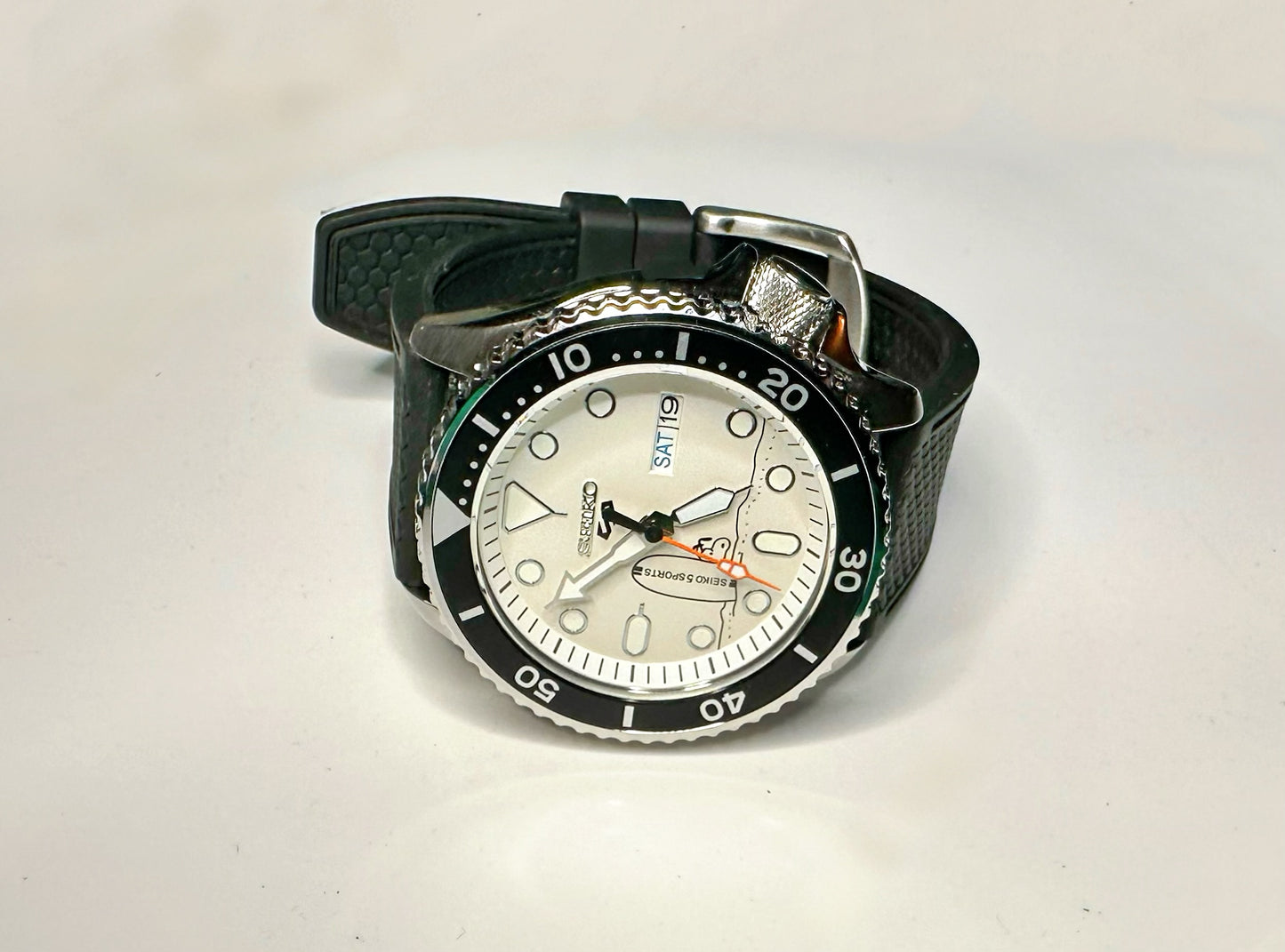 Snoopy Automatic Sports homage watch