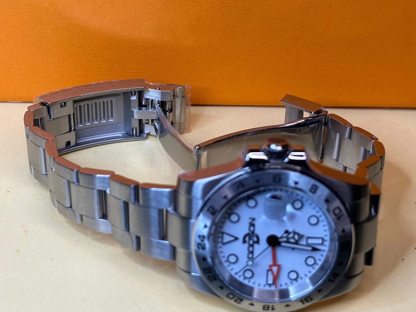 Polar Dial automatic Explorer’s watch NH34 on Oyster Bracelet