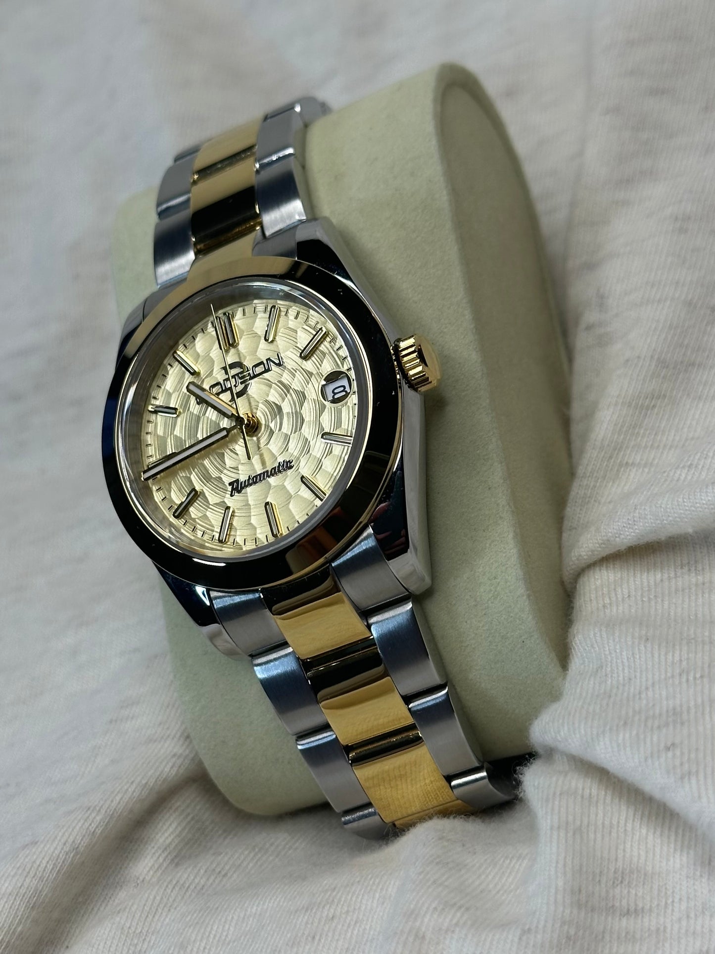 36mm two-tone automatic NH35 date just, gold textured dial