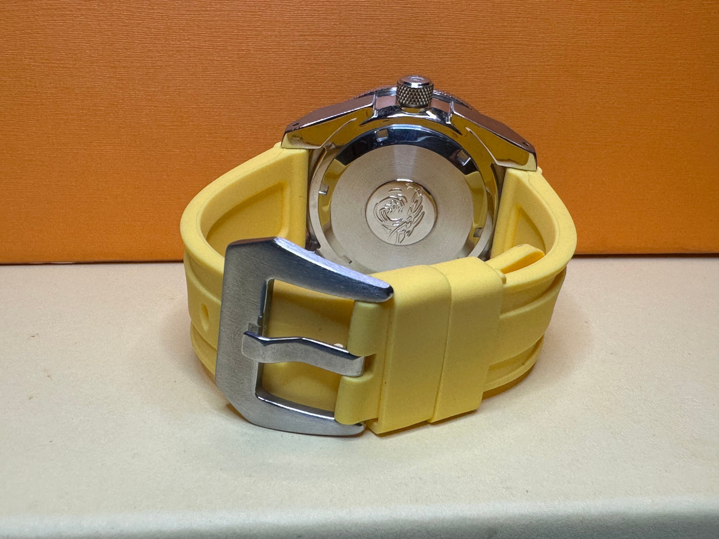 42mm King Samurai automatic dive watch nh35 on silicone strap