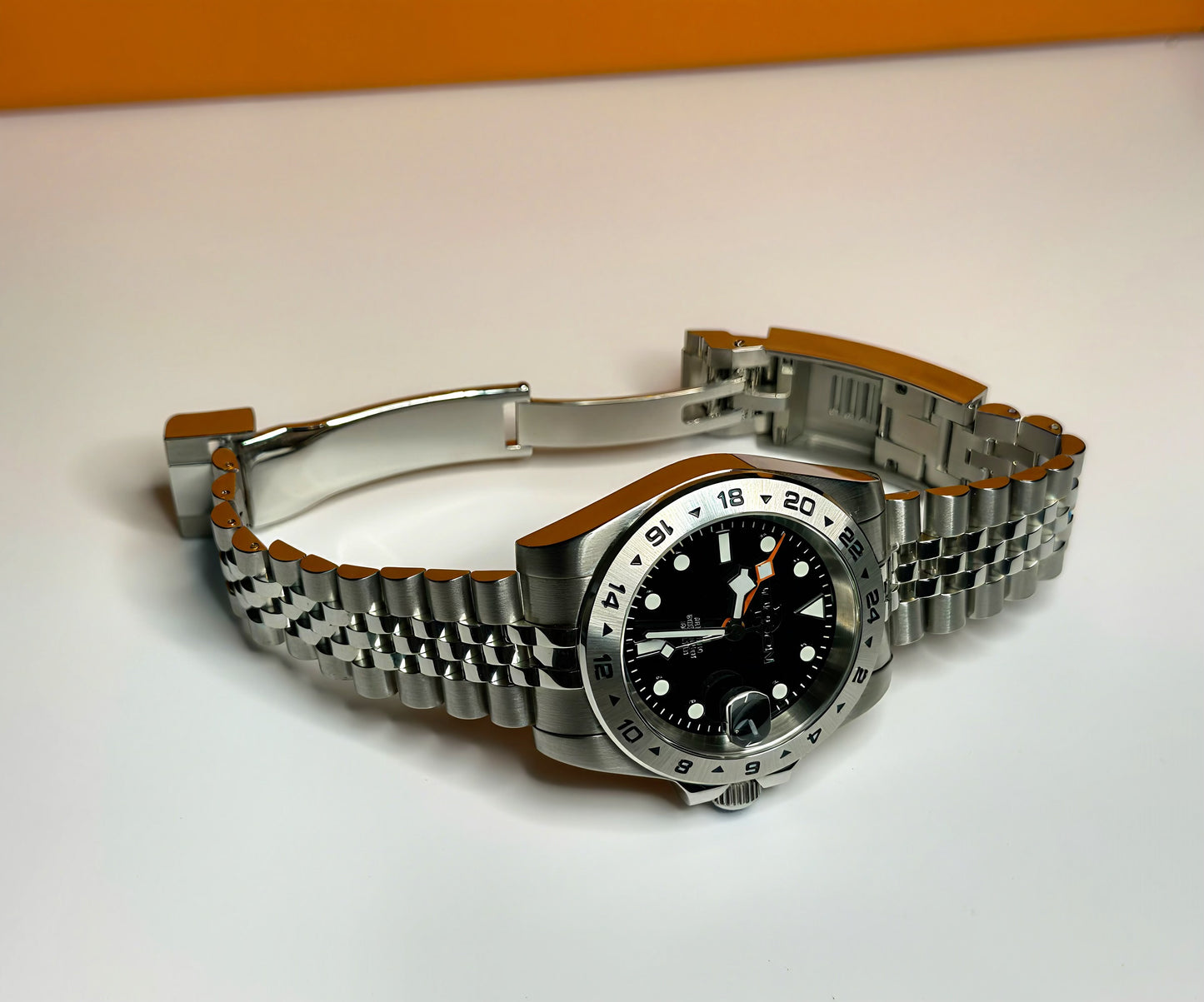 Black dial , GMT watch NH34 on jubilee bracelet